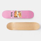 Skateboard Renard mignon sur bandes rose et blanche (Horz)