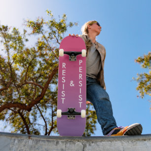 Skateboard Résistez et persistez au dégradé rose à violet