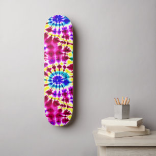 Skateboard Retro Cravate teint Look en rose, blues, Jaune