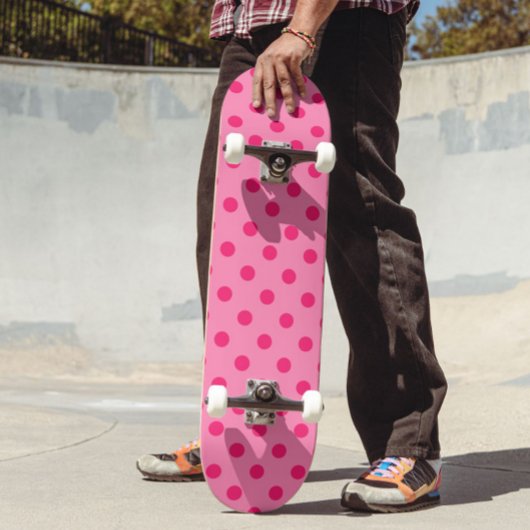 Skateboard Rose Chaud Sur Pois Rose Design Motif