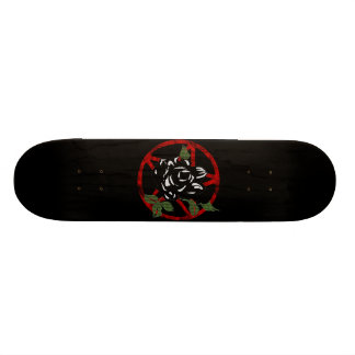 Skateboard Rose et pentagone étoilé de noir