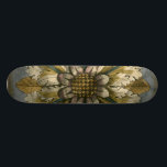 Skateboard Rosette décorative Demask sur Arrière - plan gris<br><div class="desc">Jennifer Goldberger a produit ce damas décoratif avec une belle rosette sur un arrière - plan gris. Un damas est un motif tissé qui peut être fait de soie, de laine, de lin ou d'autres tissus qui a été inventé pendant l'empire byzantin. Achetez cette impression pour montrer à vos amis...</div>