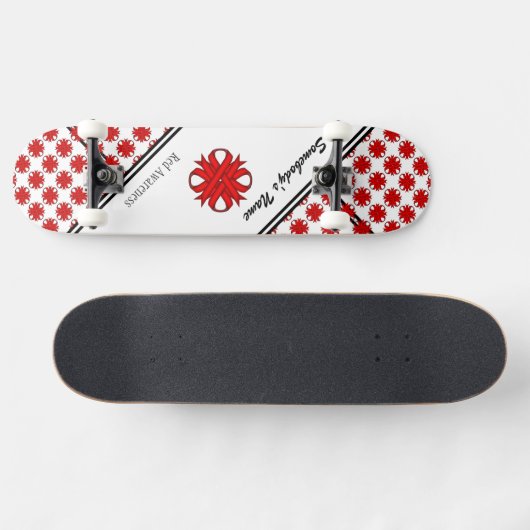 Skateboard Ruban de trèfle rouge par Kenneth Yoncich (Horz)