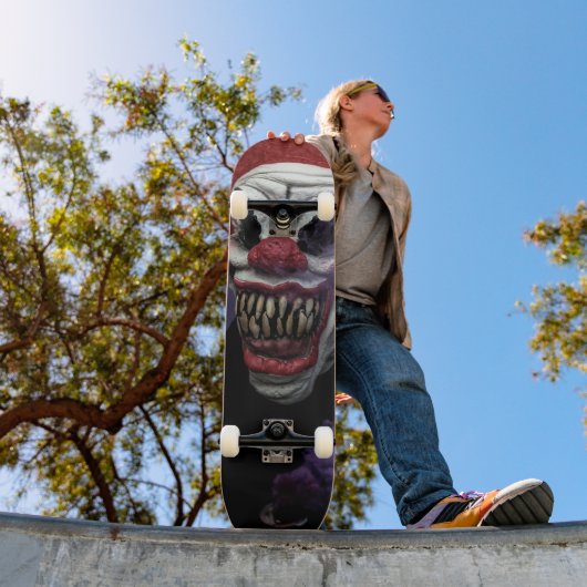 Skateboard Scanner clown effrayant (Extérieur 1)