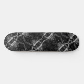 Skateboard Serpent Python noir et blanc dans l'arbre Photo (Horz)