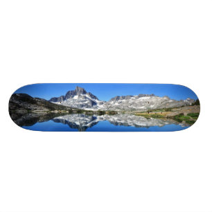 Skateboard Sierra orientale montagnes