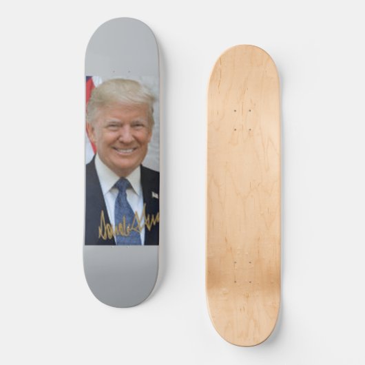 SKATEBOARD SIGNÉ PAR DONALD TRUMP (Recto)