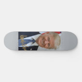 SKATEBOARD SIGNÉ PAR DONALD TRUMP (Horz)