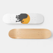 Skateboard Silhouette de lion - Choisir la couleur arrière - (Horz)