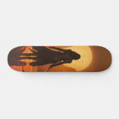 Skateboard Silueta de mujer guerrera al amanecer (Horz)