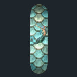 Skateboard Sirène Sur Les Échelles De Queue De Sirène<br><div class="desc">Pretty pattern of fish scales in shades of blue and green with marmeid.</div>