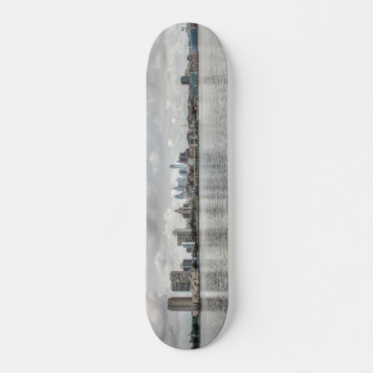 Skateboard Skyline Philly (Devant)