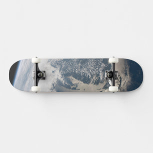 Skateboard Soleil Sur Les Eaux De La Terre.