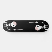 Skateboard squelette d'Halloween avec une épée (Horz)