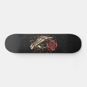 Skateboard Squelette tenant à la main Rose Fleur gothique Flo (Horz)