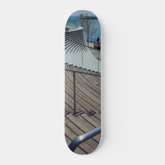 Skateboard Stations de quais de la Marine (Devant)