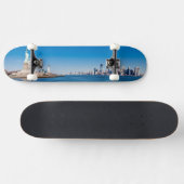Skateboard Statue de la liberté, du fleuve Hudson et de (Horz)