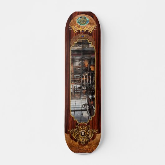 Skateboard Steampunk - Salle - Studio Steampunk (Devant)