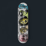 Skateboard Style de livre comique Horreur Zombies<br><div class="desc">Ce skateboard présente un livre de bande dessinée inspiré collage d'illustrations zombies dans un arc-en-ciel d'horreur de rouge et rose,  beige,  jaune,  vert et bleu. Ces graphismes ont un style déprimé pour un look déplaisant.</div>