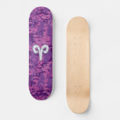 Skateboard Symbole Pearl Like Aries sur Camo numérique rose (Recto)