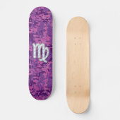 Skateboard Symbole Virgo Zodiac Camouflage numérique Fuchsia (Recto)