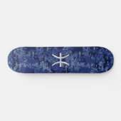 Skateboard Symbole Zodiaque Pisces sur Camo numérique bleu ma (Horz)