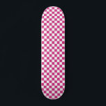Skateboard Tableau de bord À damiers Motif rose des années 90<br><div class="desc">Pink À damiers Motif Retro 90s Checkerboard Skateboard</div>