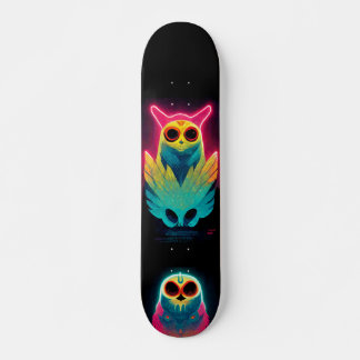 Skateboard Tableau des Chouettes à ondes vaporoniques de Neon
