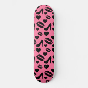 Skateboard Talons Hauts Noirs Bisous Lèvres Féminin Maquillag
