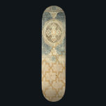 Skateboard Tapisserie ornementale avec design géométrique orn<br><div class="desc">Ce design géométrique orné, bien qu'il ne soit pas aussi impliqué que celui de Pythagore, est néanmoins captivant sur cette tapisserie ornementale. Le motif a l'air d'antiquité, et peut faire un grand cadeau pour quiconque apprécie la vue de la carreaux ornés de travail.</div>