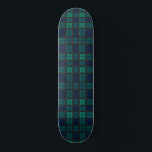 Skateboard Tartan Clan Black Watch Plaid Blue Green Check<br><div class="desc">Clan Black Watch tartan vert noir bleu chèque skateboard. Faites un grand cadeau ou simplement vous offrir. Faites-le correspondre à votre tenue préférée ou nouvelle. Il se peut que tout le monde regarde avec envie. CONSEIL : Combinez cette serviette à main avec notre sac fourre-tout assorti, tapis de yoga ou...</div>