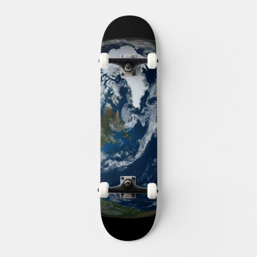 Skateboard Terre Avec Nuages Et Glace De Mer 2 (Recto)