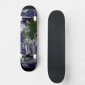 Skateboard Terre Pleine Avec Tempêtes Tropicales Dans L'Atlan (Recto)