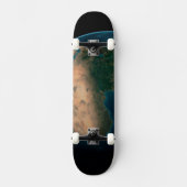 Skateboard Terre Pleine De L'Espace Au-Dessus Du Continent Af (Recto)