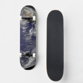 Skateboard Terre Pleine Montrant Diverses Tempêtes Tropicales (Recto)