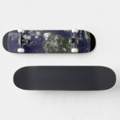 Skateboard Terre Pleine Montrant Les Tempêtes Tropicales Dans (Horz)