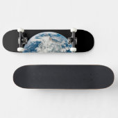 Skateboard Terre Tirée De L'Aollo 8 Spacecraft. (Horz)