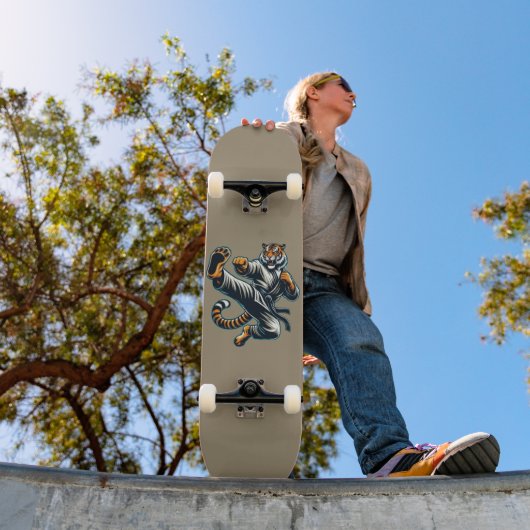 Skateboard Tiger des Arts Martiaux (Extérieur 1)
