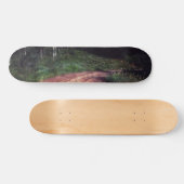 Skateboard Tombé Une Courbe Dans La Route (Horz)
