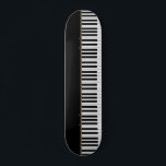 Skateboard Touches de piano cool, Noir<br><div class="desc">Touches de piano sur un arrière - plan noir.</div>