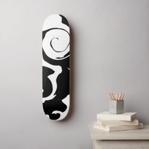 Skateboard Tourbillon noir et Marbre blanc moderne