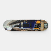 Skateboard Train bleu et jaune (Horz)