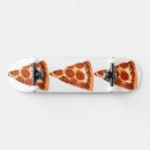 Skateboard Tranche de pizza pepperoni classique de SlipperyJo (Horz)