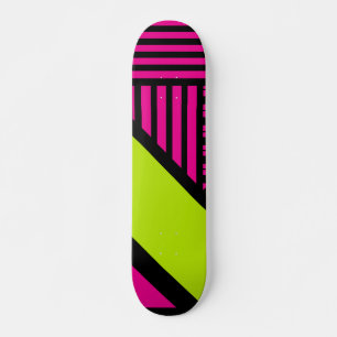 Skateboard Triangle rayures en vert citron, rose chaud et noi