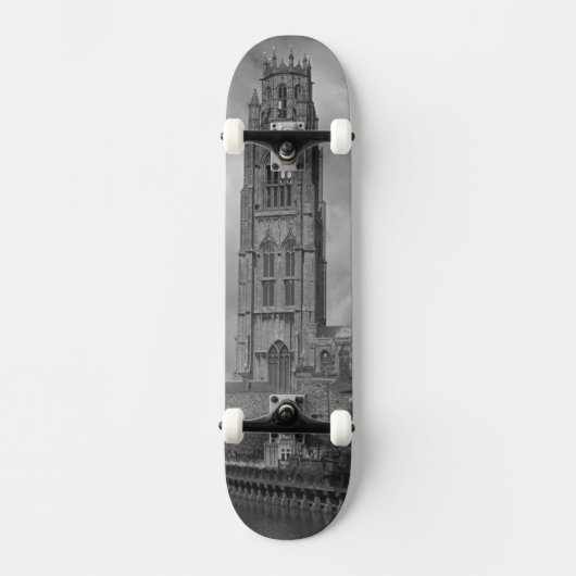 Skateboard Tronçon et rivière Welland, le Lincolnshire de (Recto)