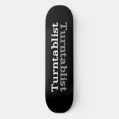 Skateboard Turnstitut ʇ sılqɐ ʇ ud n (Recto)