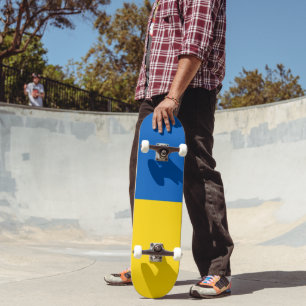 Skateboard Ukraine Flag