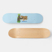 Skateboard Un mignon léopard dormant dans un arbre dessin ani (Horz)