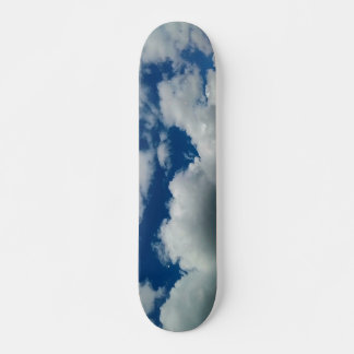 Skateboard Un nuage long