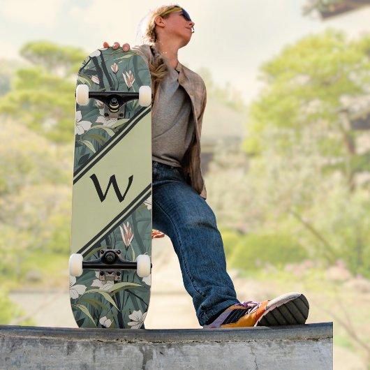 Skateboard Vert sauge Chinoiserie Floral Blanc Initiale